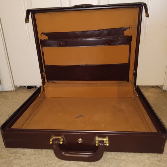 Snoopy Vintage Leather Attache (Briefcase) With Locks and Keys - RARE! - Picture 7 of 10